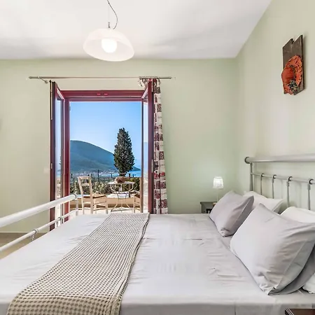 Anna Lefkas * Pondi
